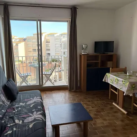 Centre Avec Piscine, Balcon Et Proximite Plage, 2 Personnes - Fr-1-702-3