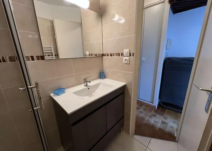 Apartamento Centre Avec Piscine, Balcon Et Proximité Plage, 2 Personnes - Fr-1-702-3